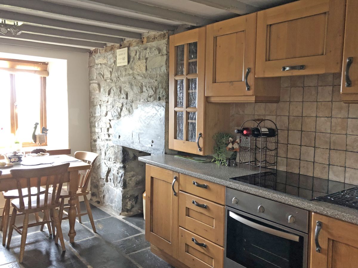 Ty Cerrig Cottage, listing photograph 8