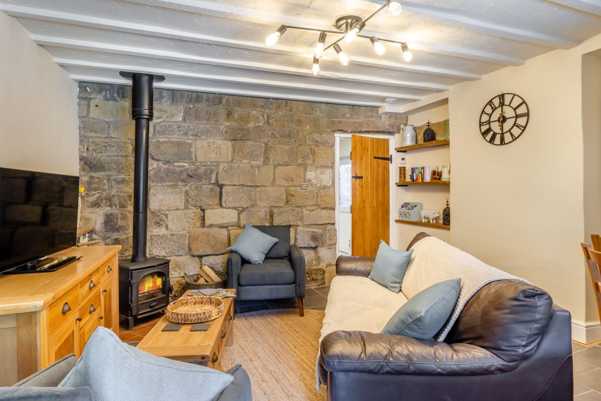 Wash House Cottage, listing photograph 2
