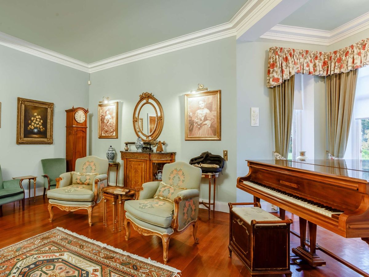 Grand Victorian Mansion, listing photograph 10
