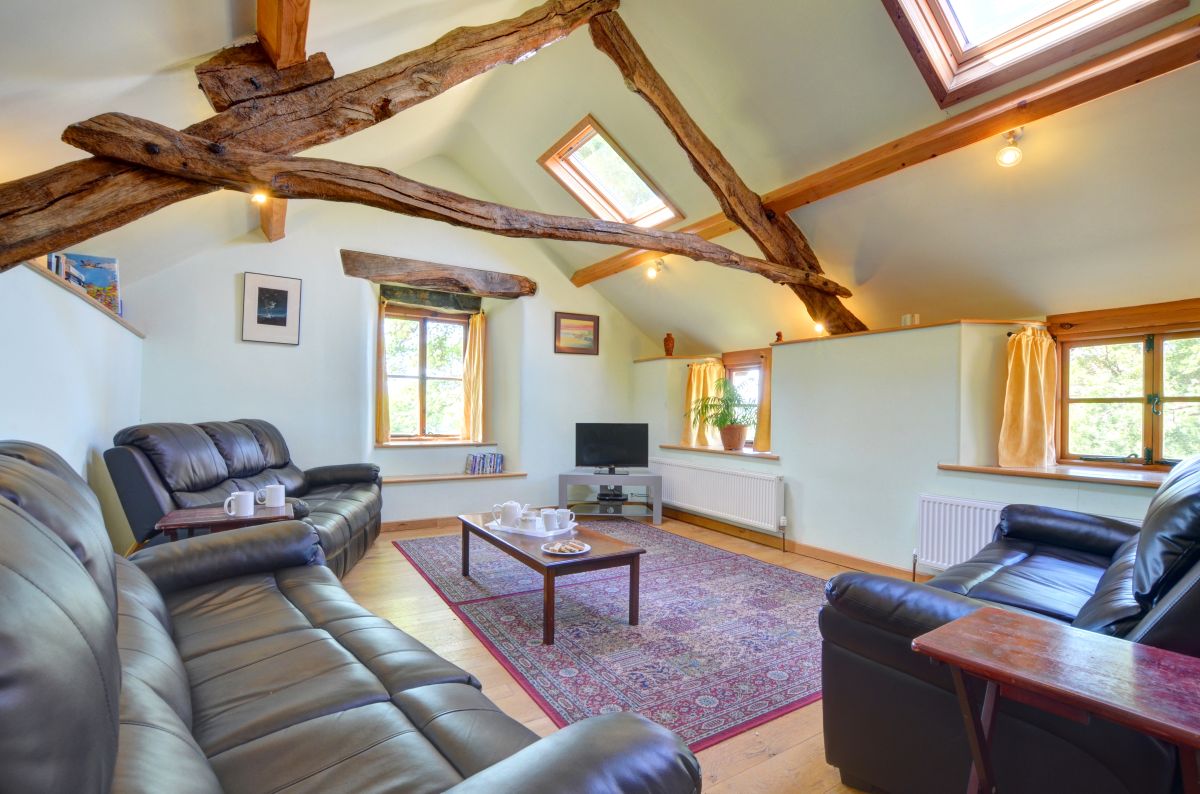 Maesgwm Barn, listing photograph 4