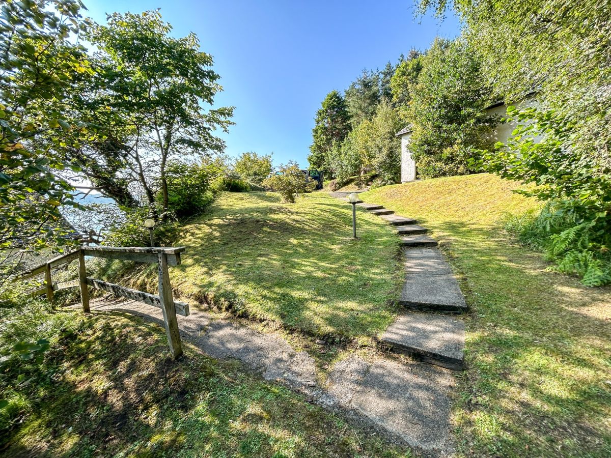 Burnside House, listing photograph 3