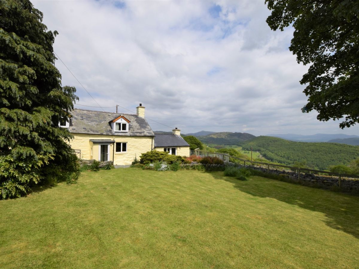 Custard Cottage, listing photograph 12