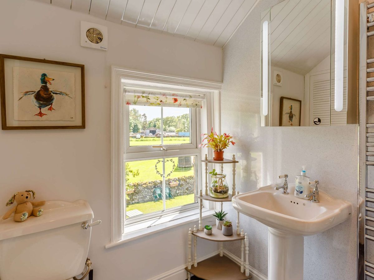 Wayside Cottage - Kettlewell, listing photograph 11