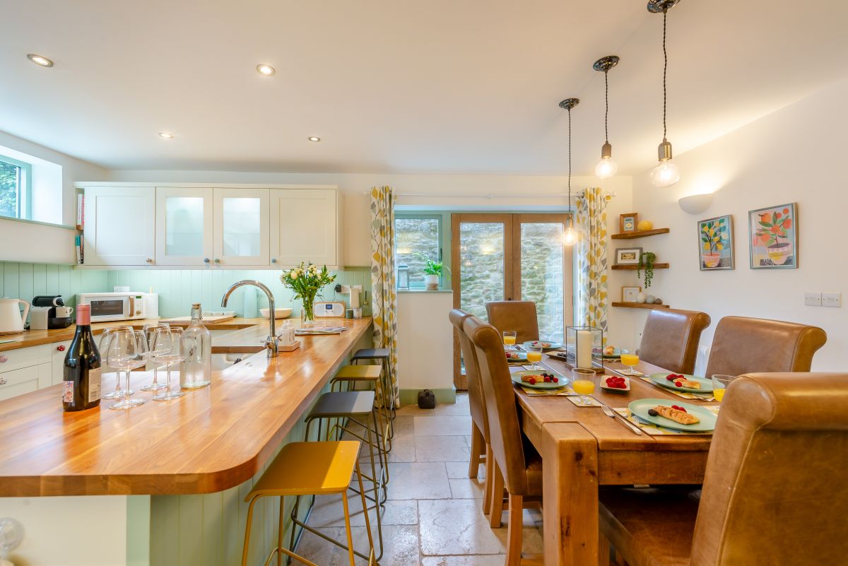 The Cottage in Lea, listing photograph 7