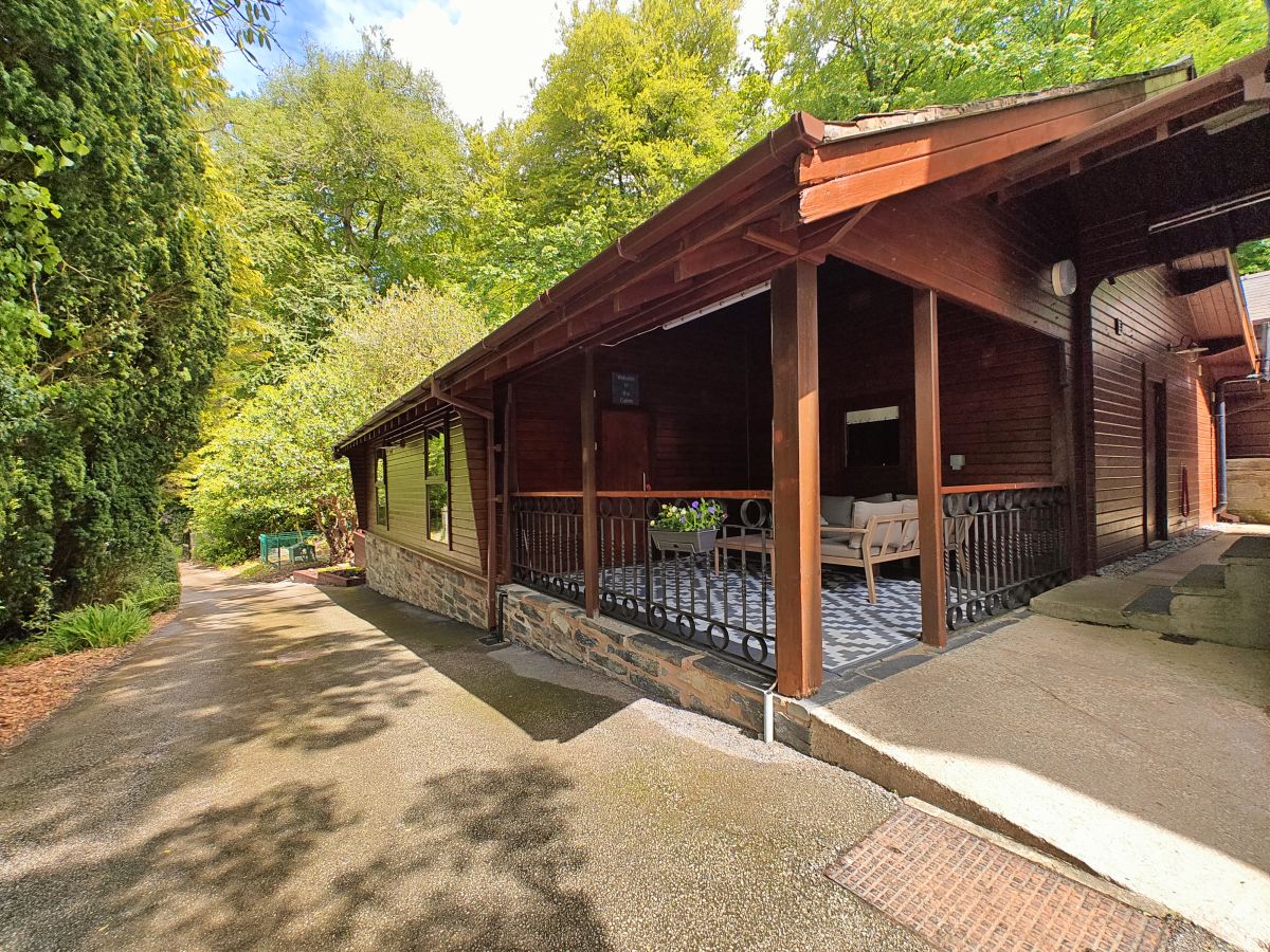 Alpine Lodge