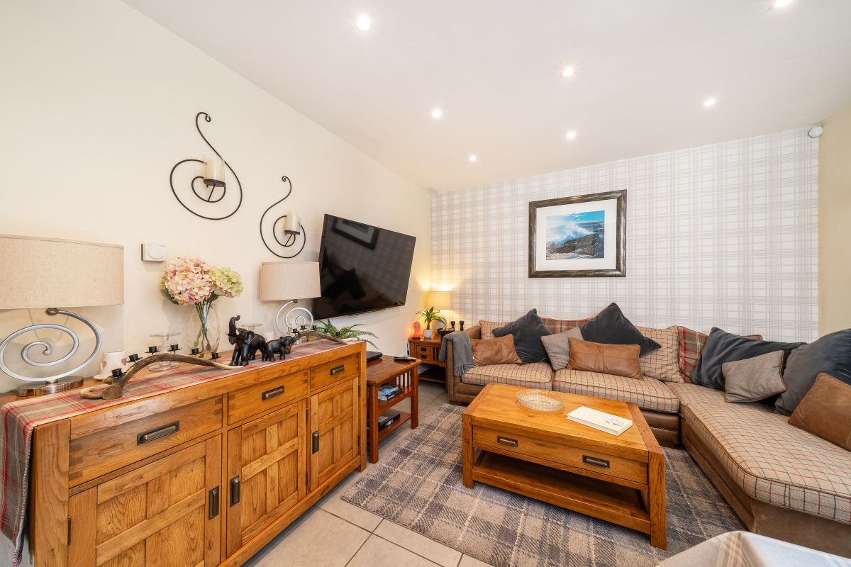 Fionas Cottage, listing photograph 7