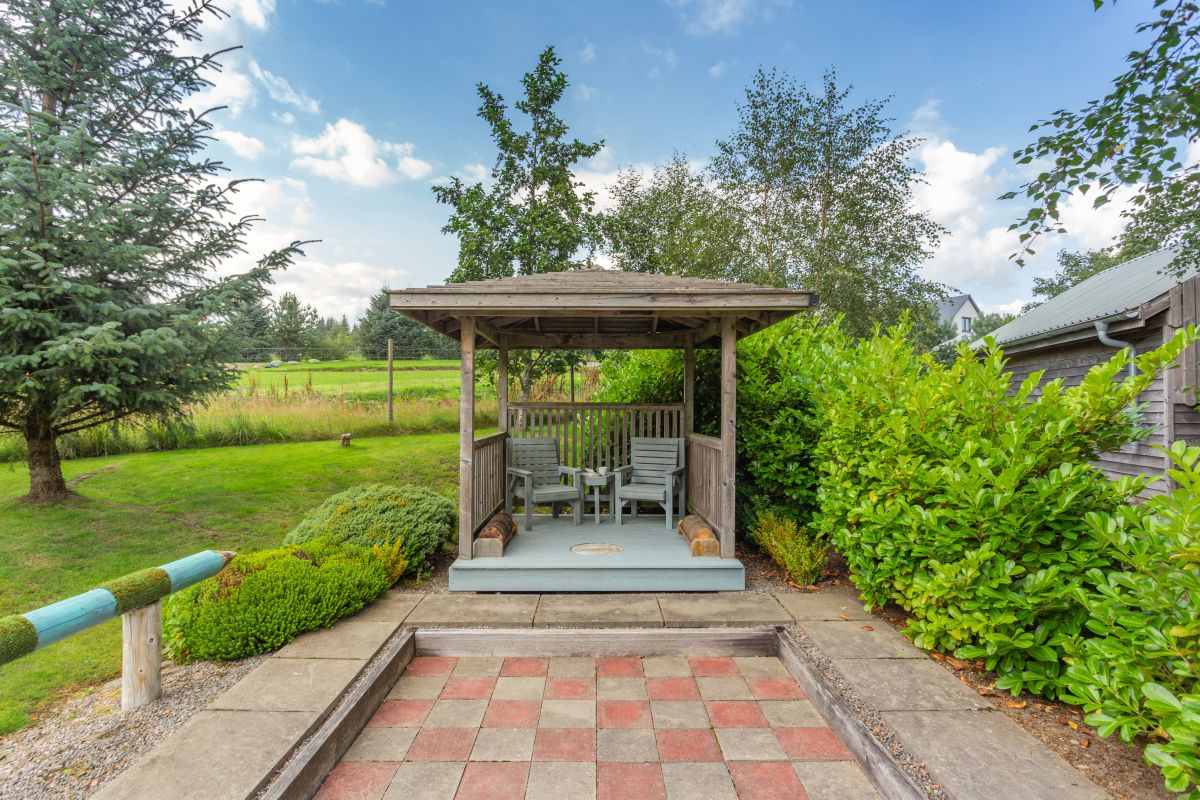 The Clubhouse, listing photograph 12