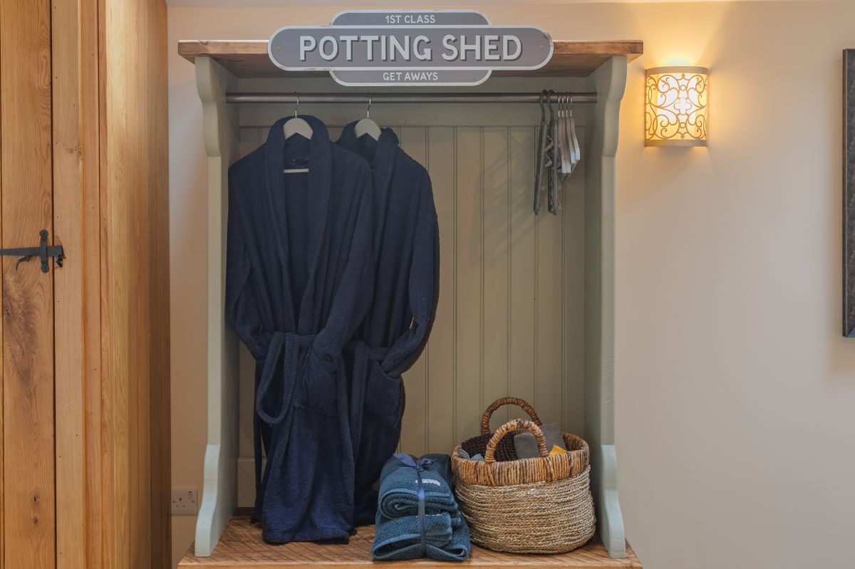 The Potting Shed at Tansley, listing photograph 12