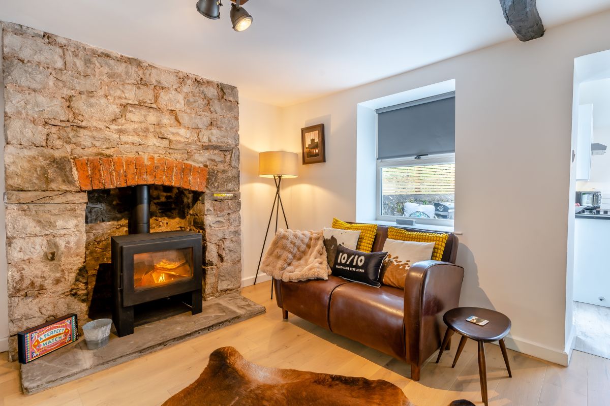 Rose Cottage - Crickhowell, listing photograph 3