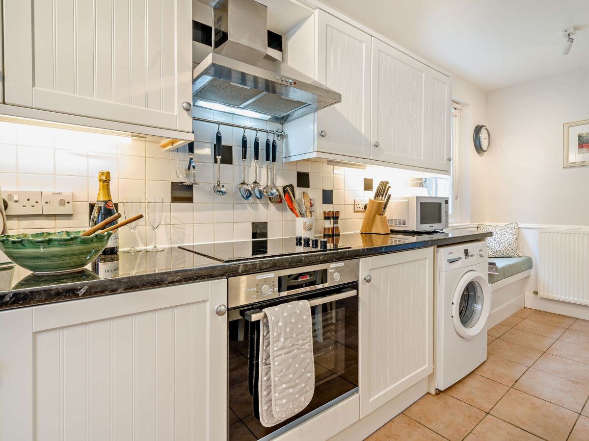 Cateran Cottage, listing photograph 10