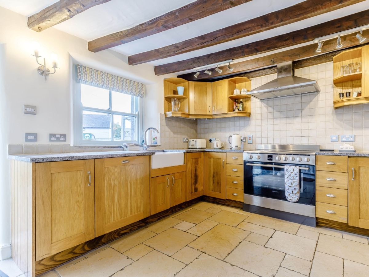 Ivy House - Wetton, listing photograph 4