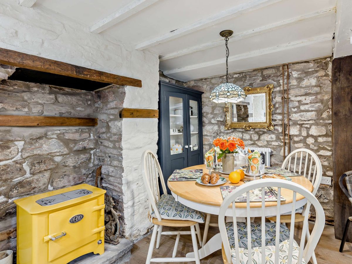 King Charles Cottage, listing photograph 10