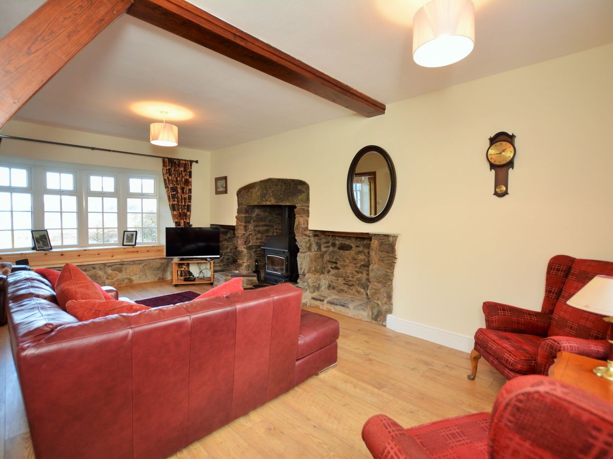 Maes Mawr, listing photograph 2
