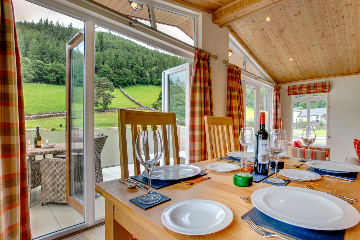Llyn Dinas Lodge, listing photograph 8