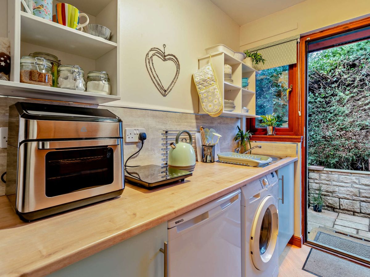 Gartwhinzean Cottage, listing photograph 7