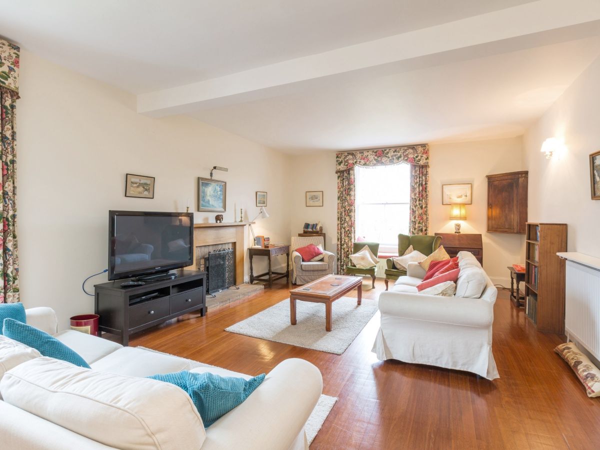Lower Oakfield, listing photograph 6