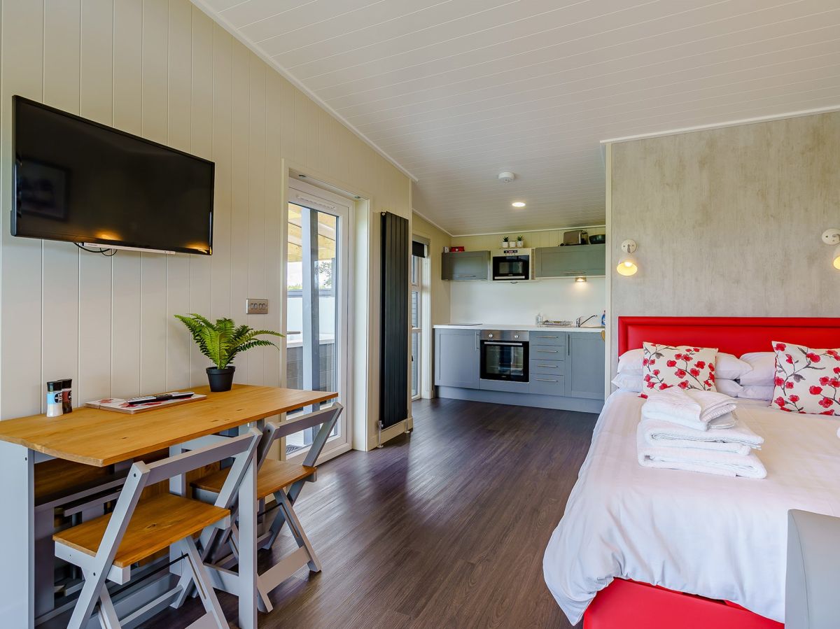 Turnberry Lodge, listing photograph 7