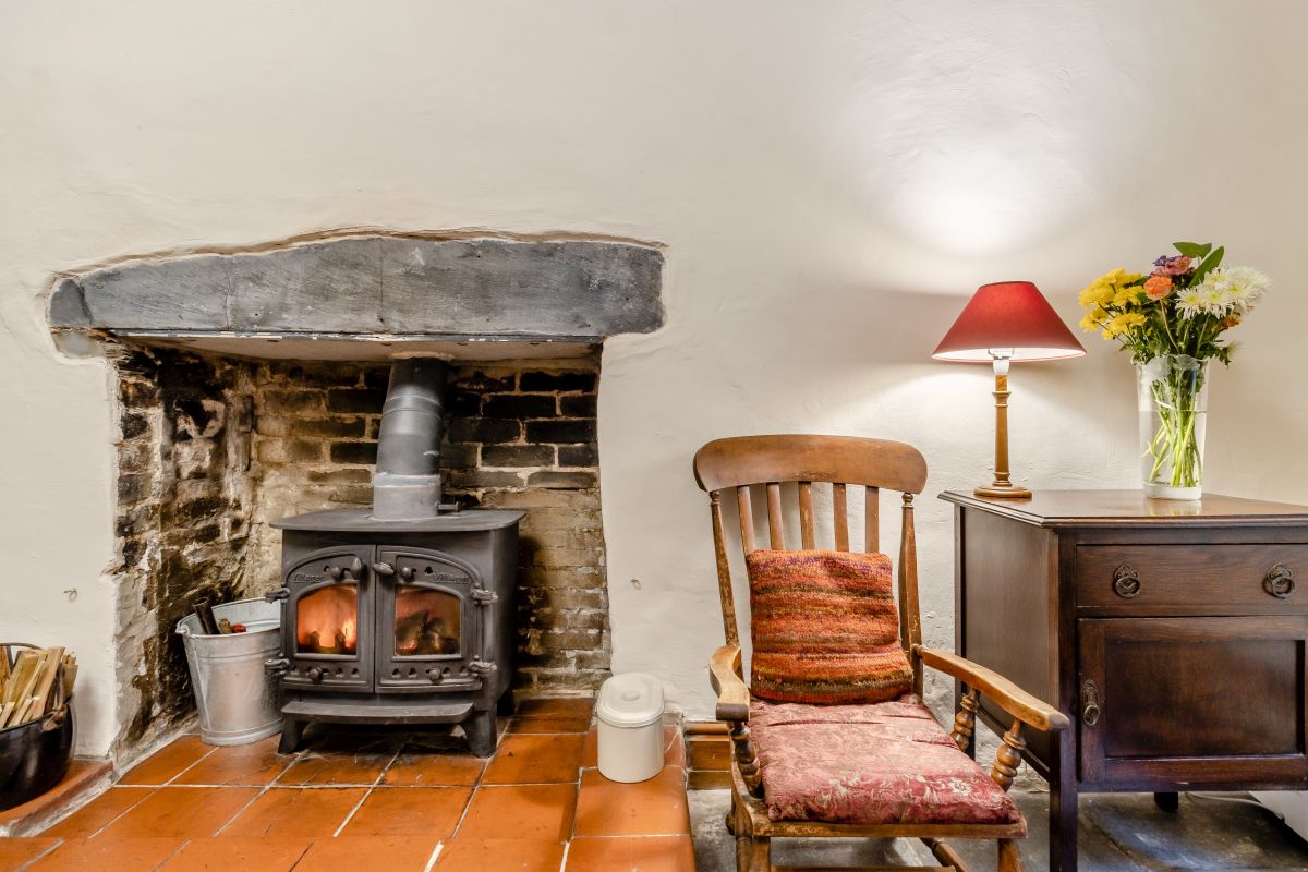 Bwthyn Glan Y Dwr, listing photograph 9