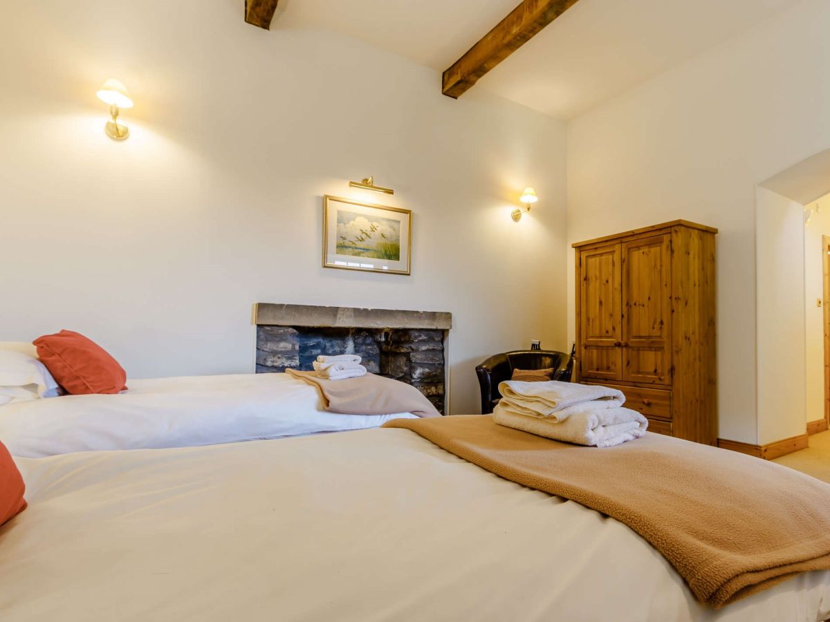 Farleyer Steading, listing photograph 12