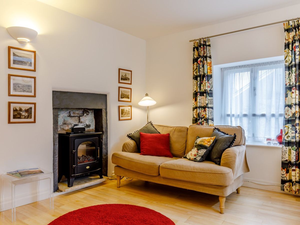 5 Church Street, listing photograph 2