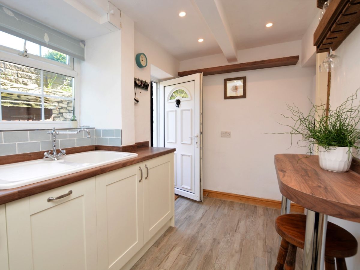 Hedgehog Cottage, listing photograph 4