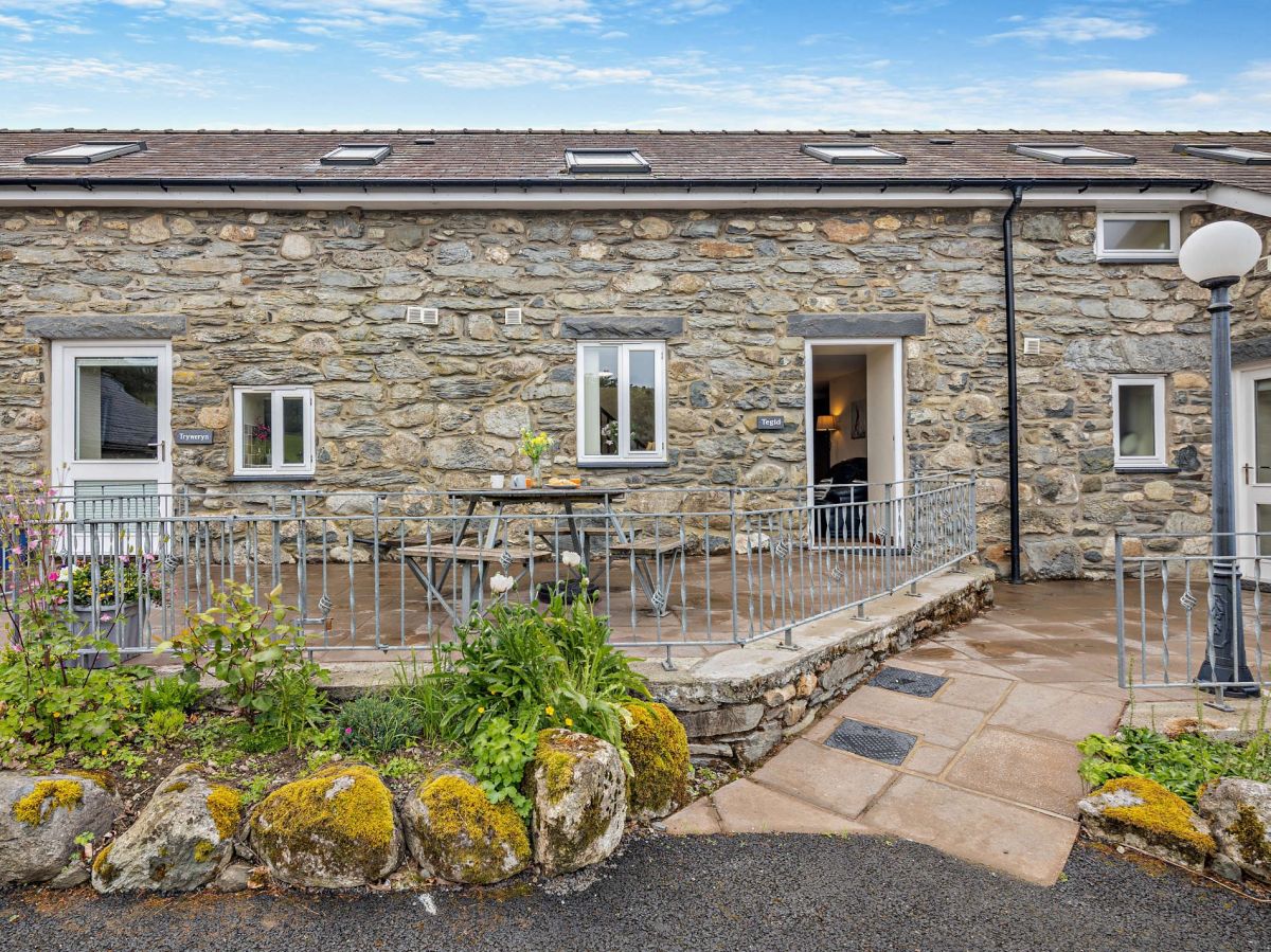 Tegid - Bala Barns, listing photograph 9
