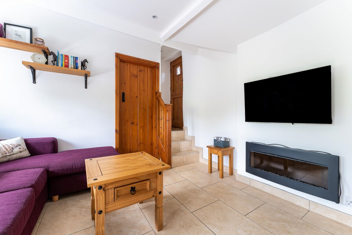 Garden Cottage, listing photograph 2