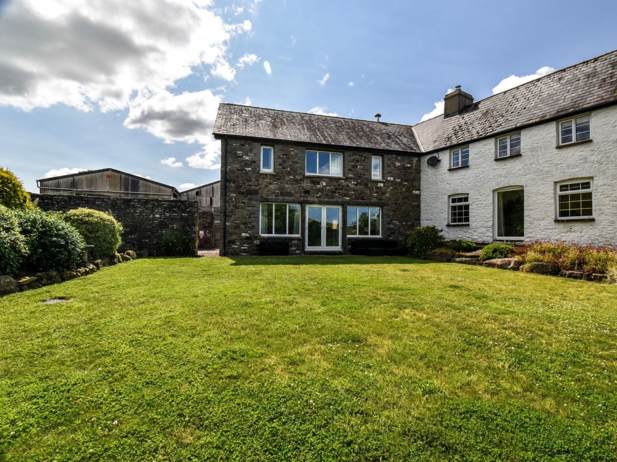 Cwmfforch Farm House - Brecon