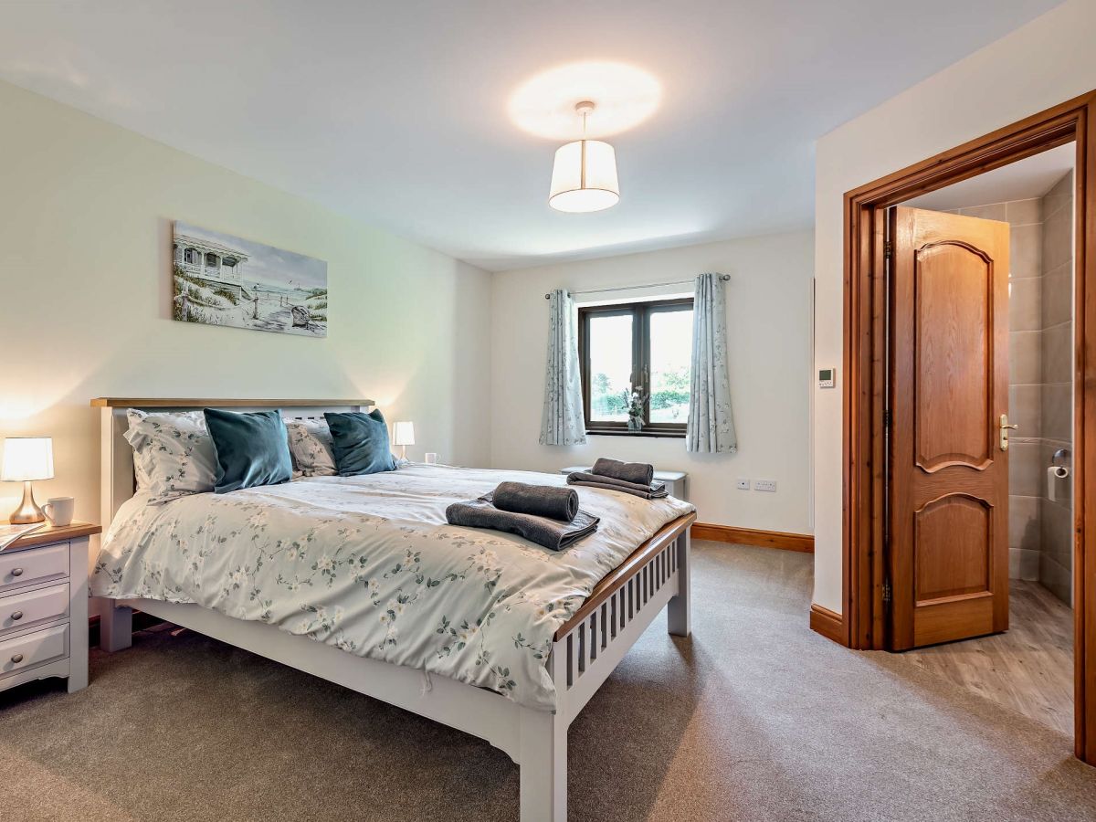 Horsemoor Lodge, listing photograph 9
