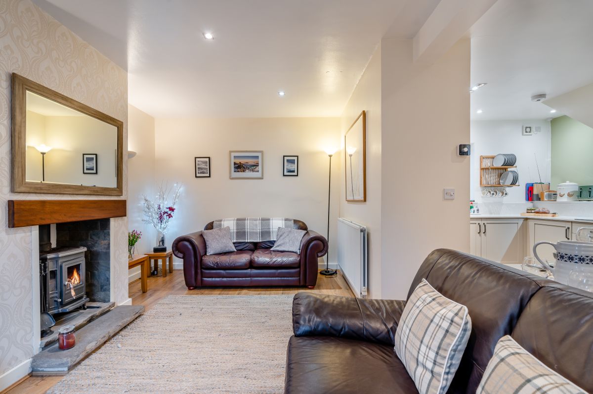 2 Orchard Cottages, listing photograph 3
