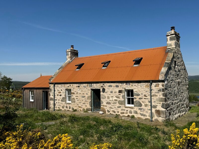 Wester Achnahanat Cottage