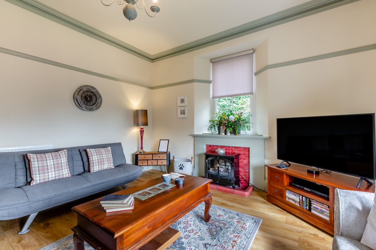 Woodhaven, listing photograph 12