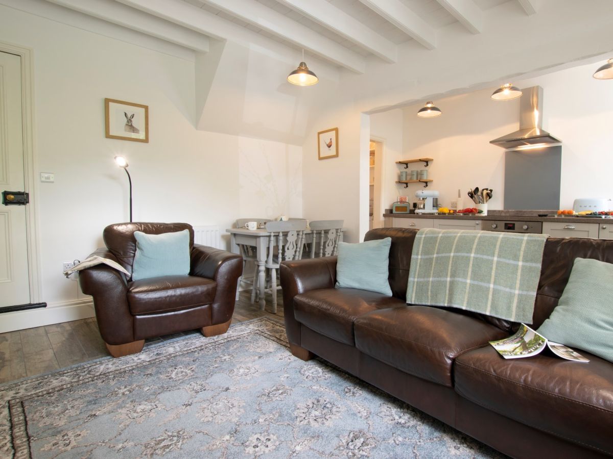 Walden Cottage, listing photograph 4