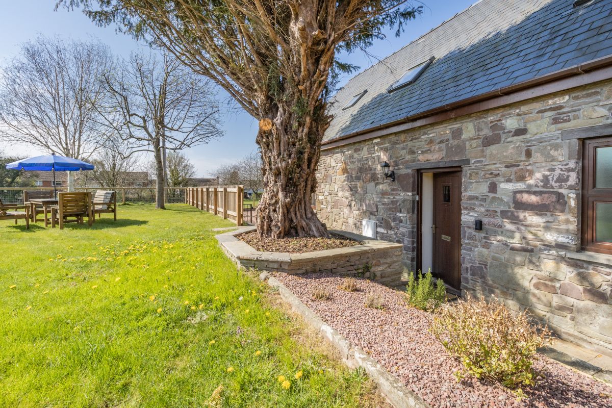 Ty Mawr Coach House
