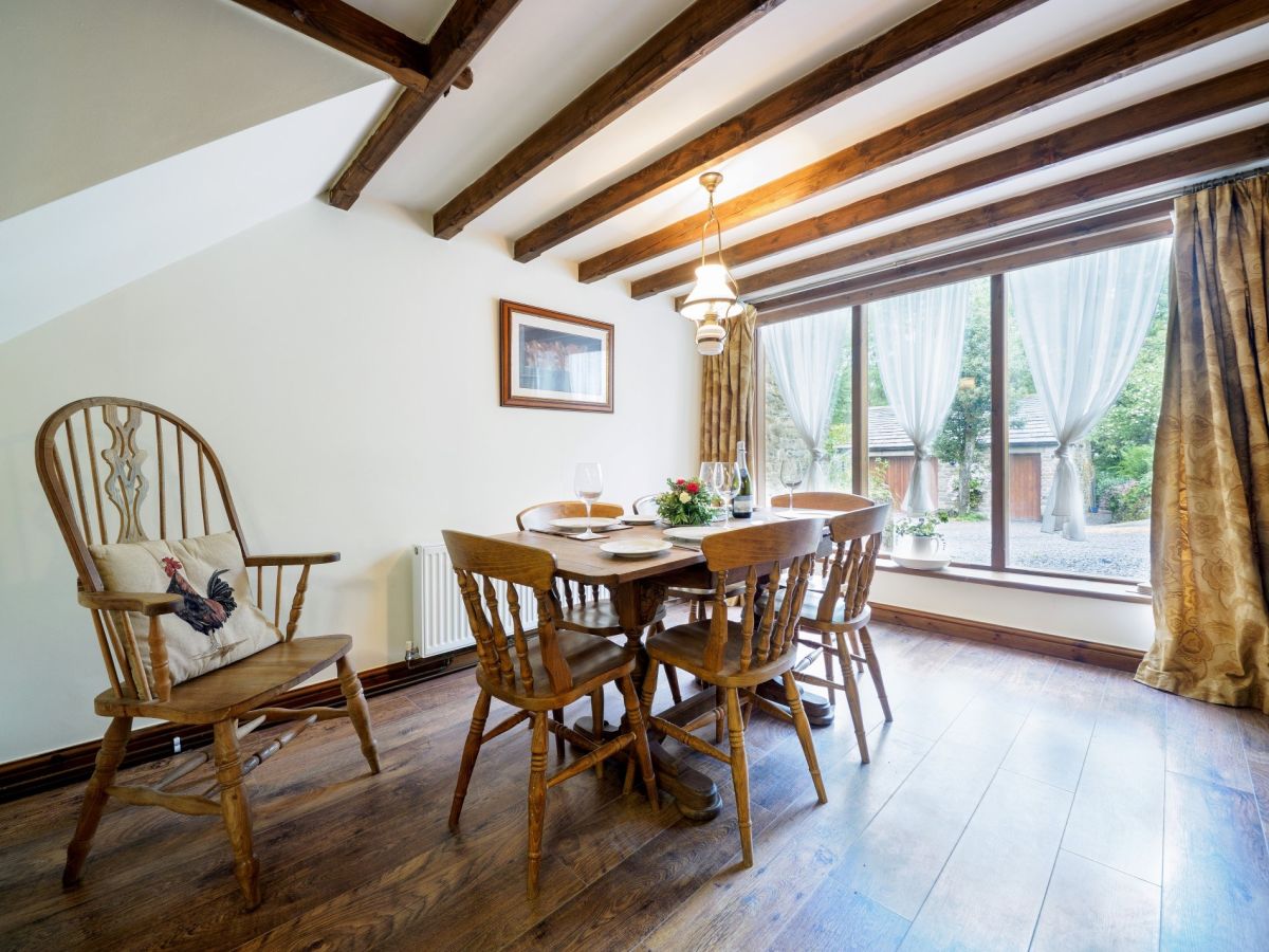 Alice Cottage, listing photograph 3