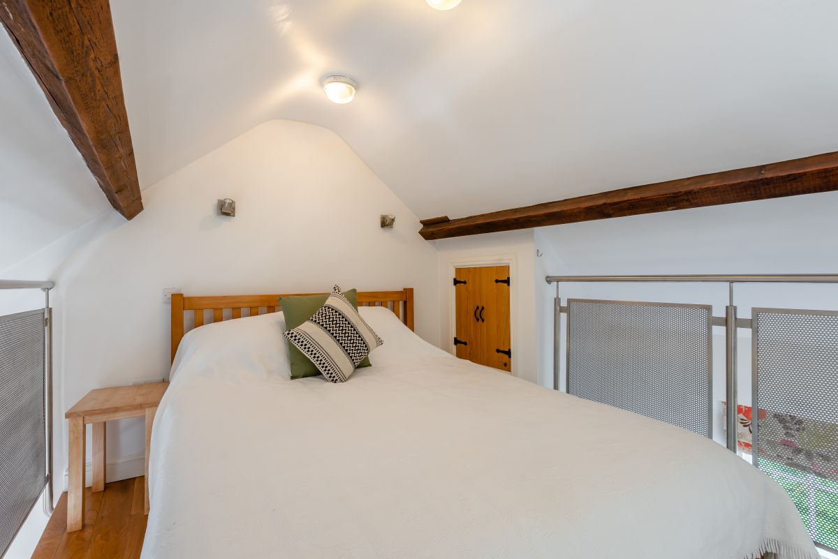 Archway Cottage, listing photograph 12