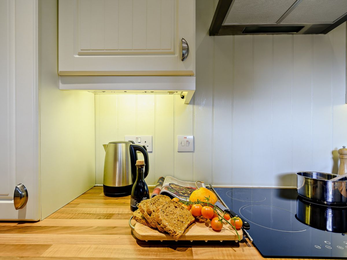 The Wee Lamb Cottage, listing photograph 8