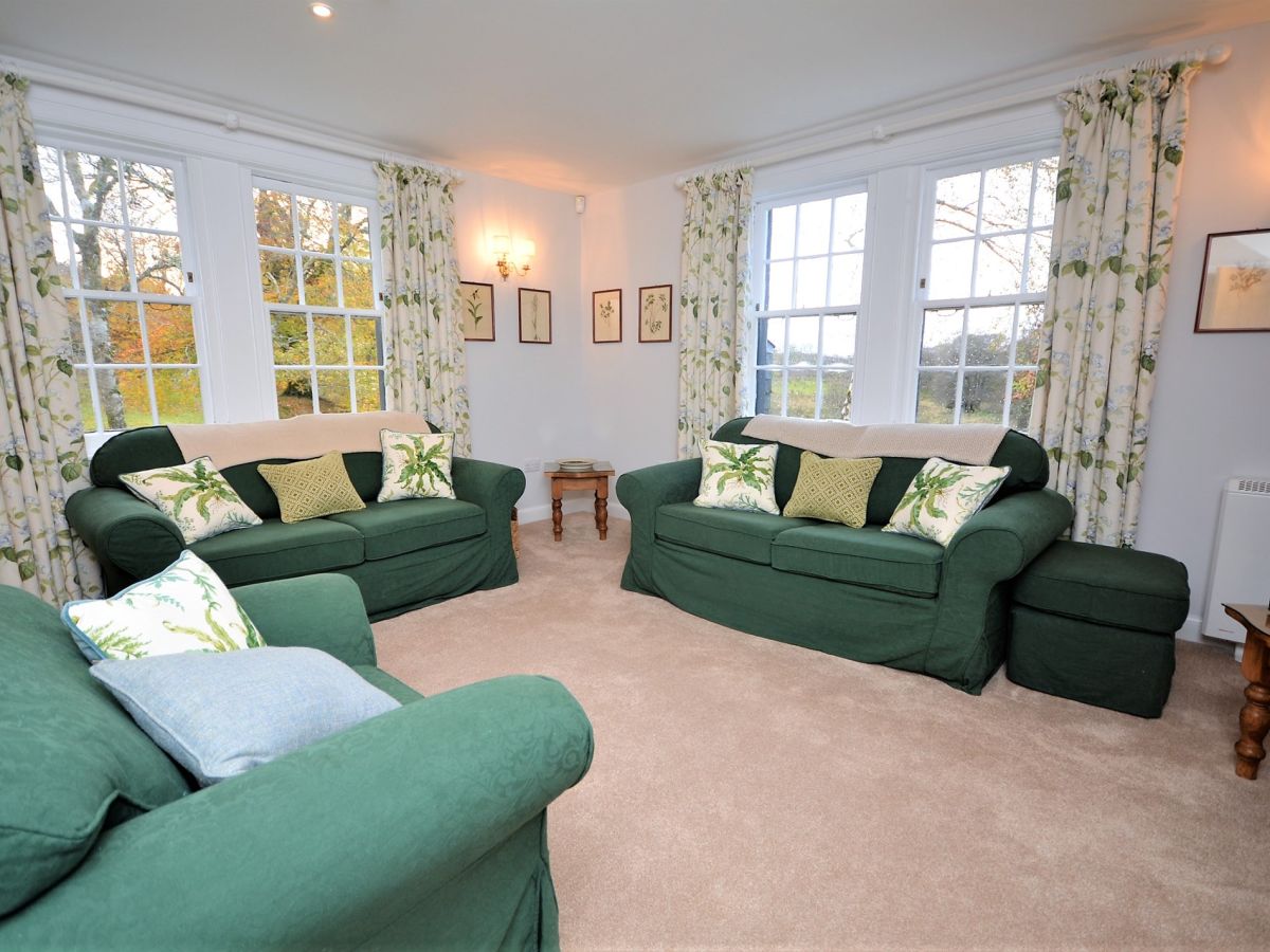 Linnhe Apartment, listing photograph 4