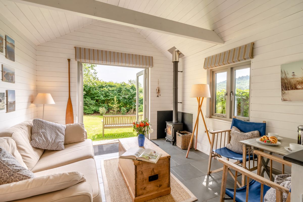 Kiln Cottage, listing photograph 3