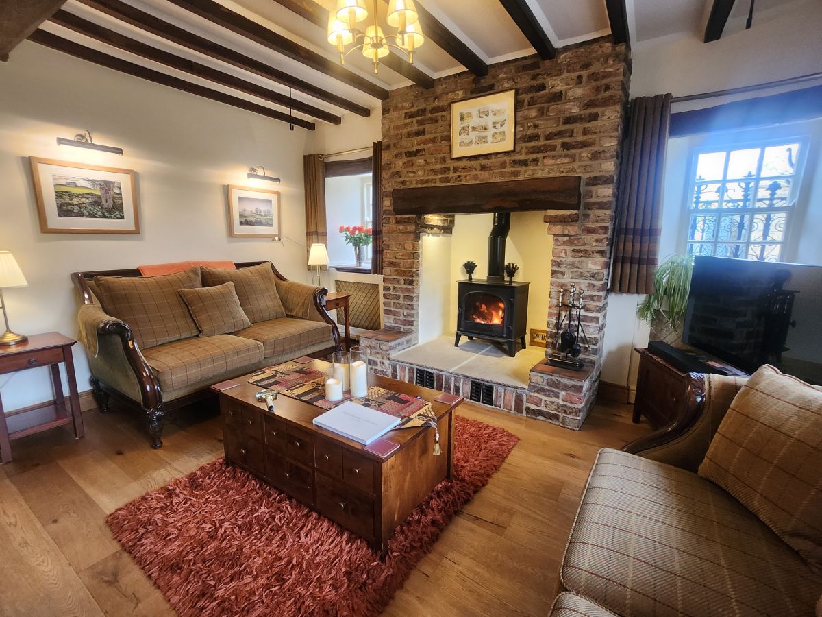 Inglenook Cottage - Leyburn, listing photograph 2