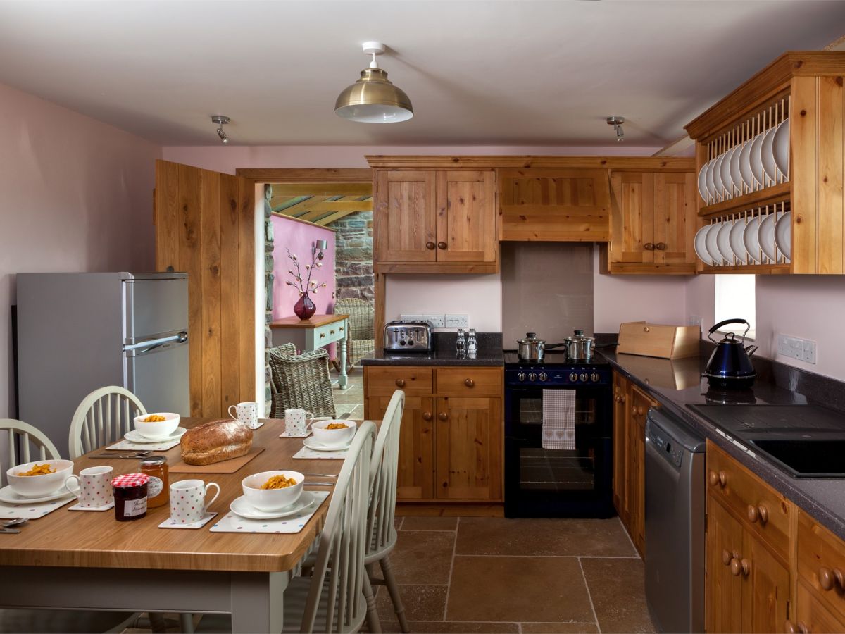 Rhiannydd's Stable, listing photograph 6