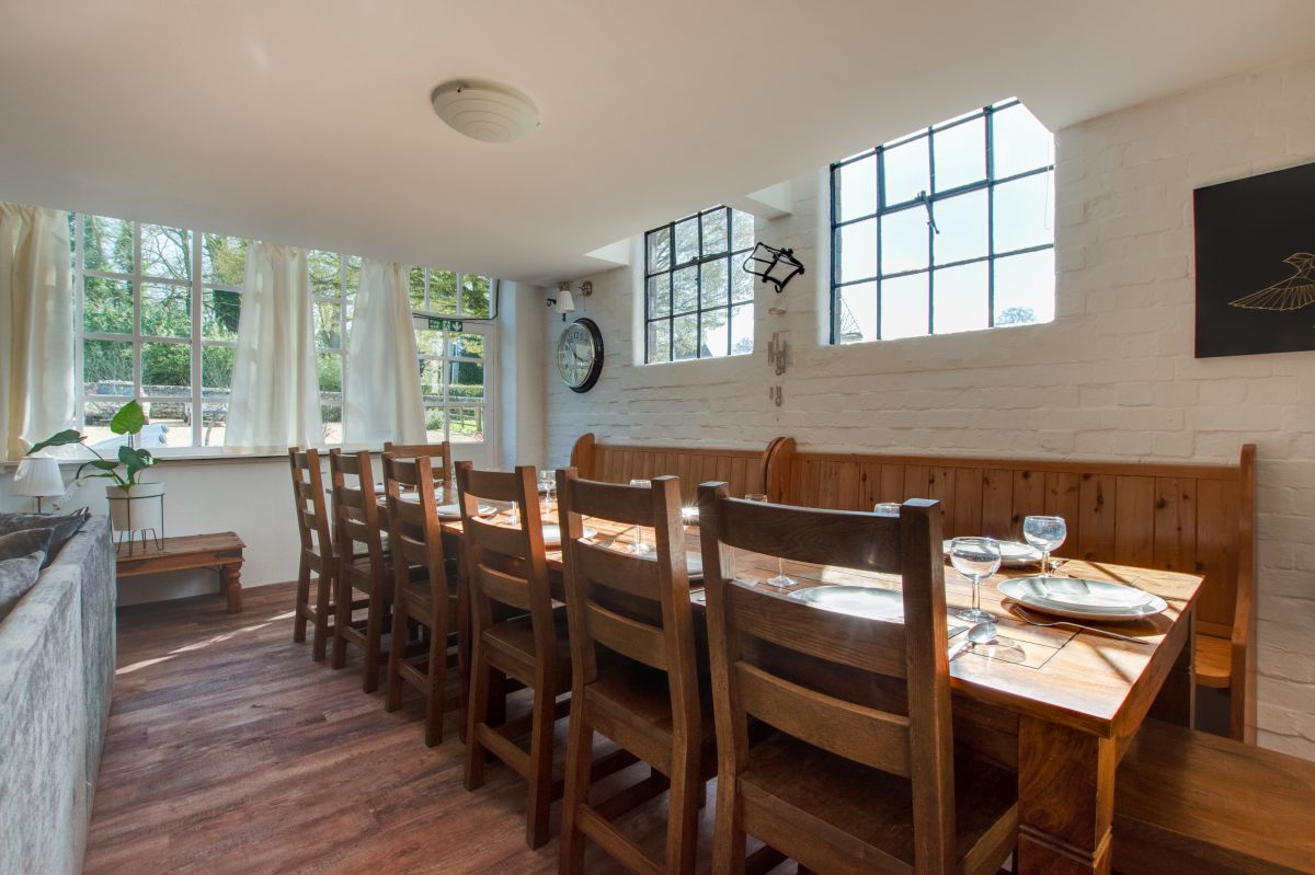 The Coach House - Lea, listing photograph 6