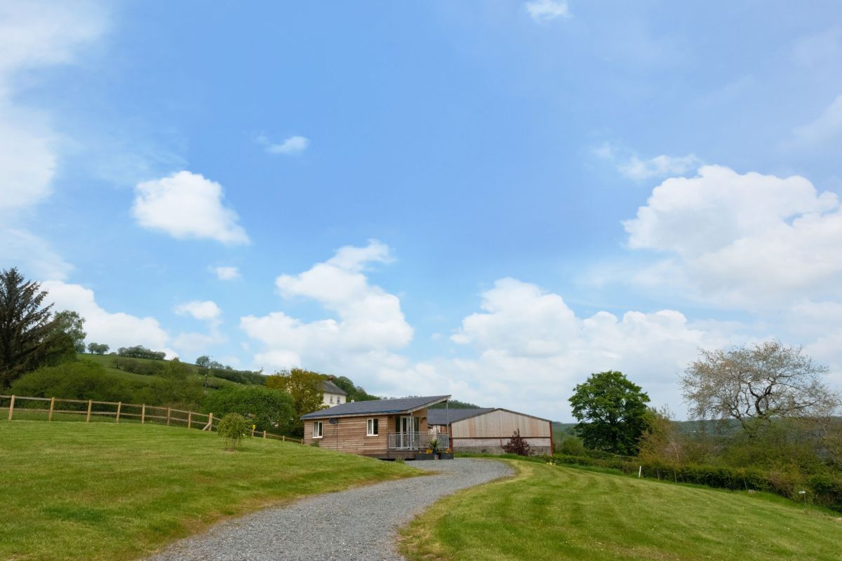 Cwmachau - Tynant, listing photograph 12