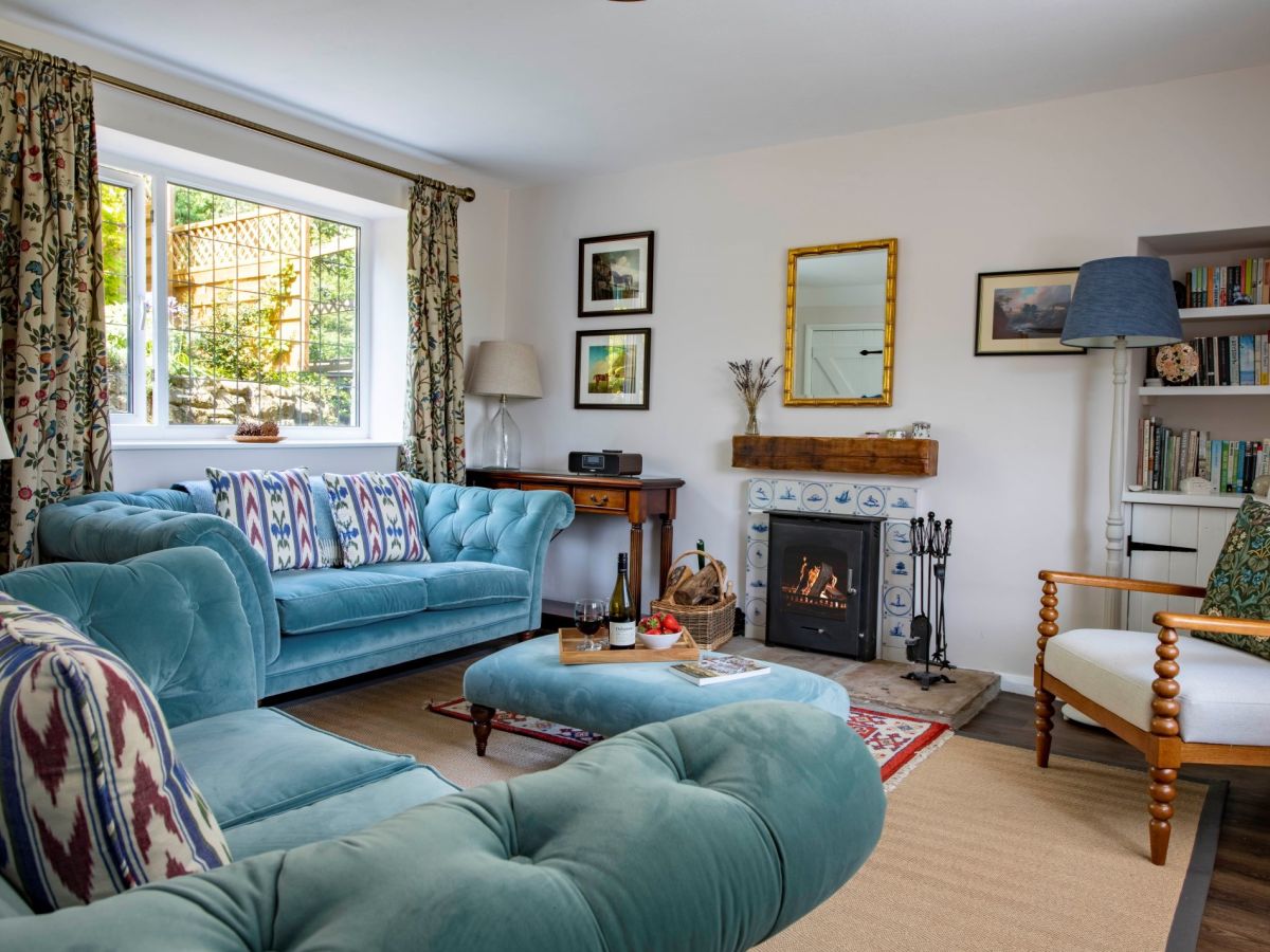 Evergreen Cottage, listing photograph 2