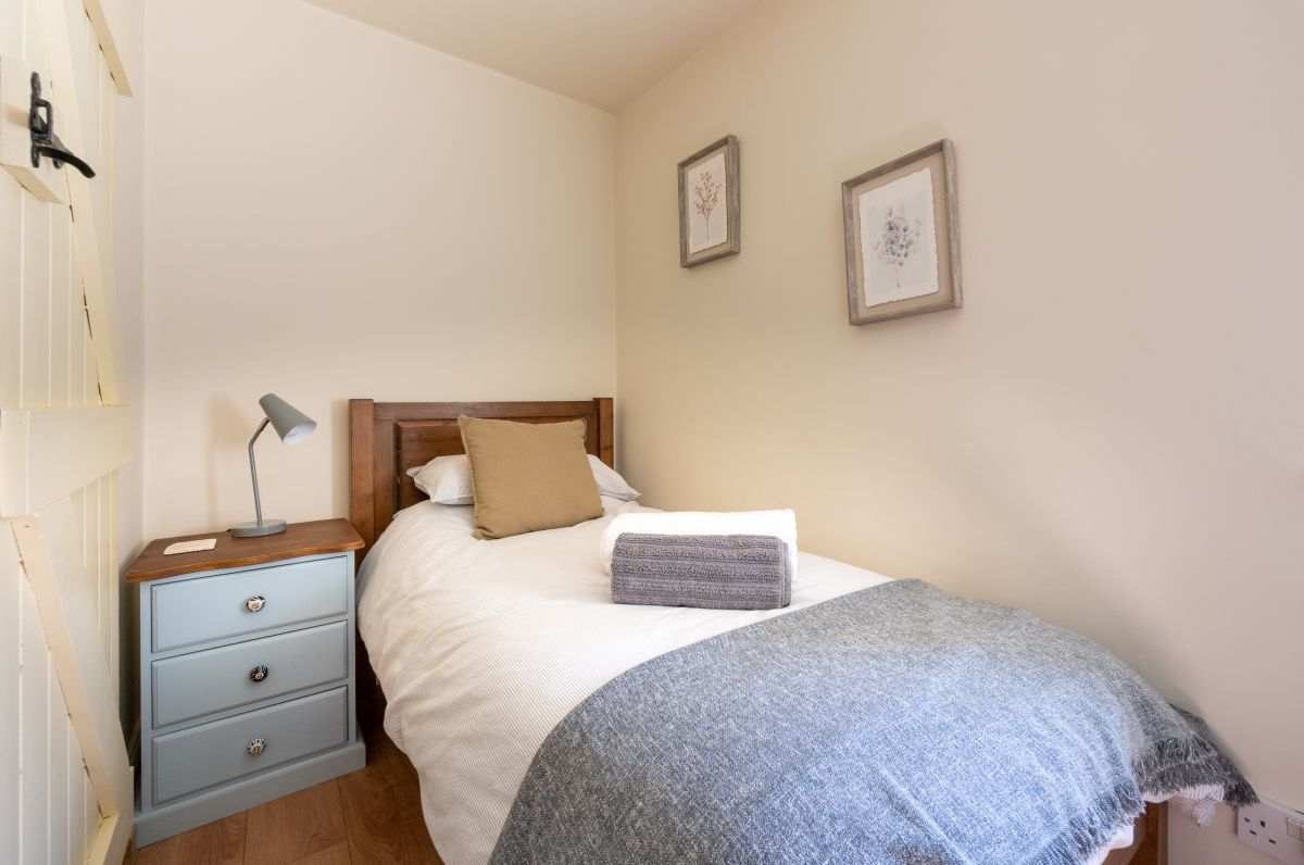 Herbal Cottage, listing photograph 9
