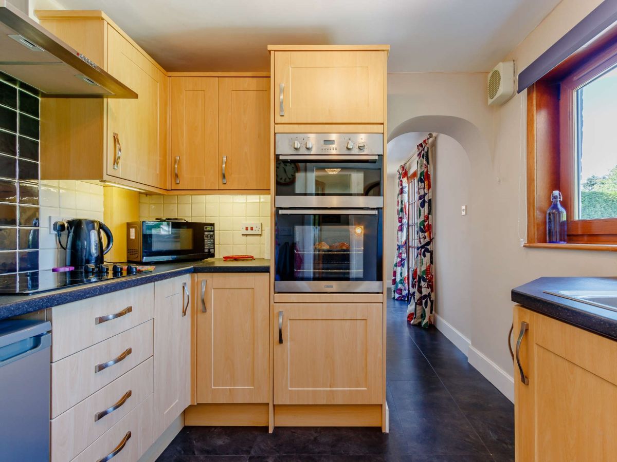 Oak Cottage - Comrie, listing photograph 7