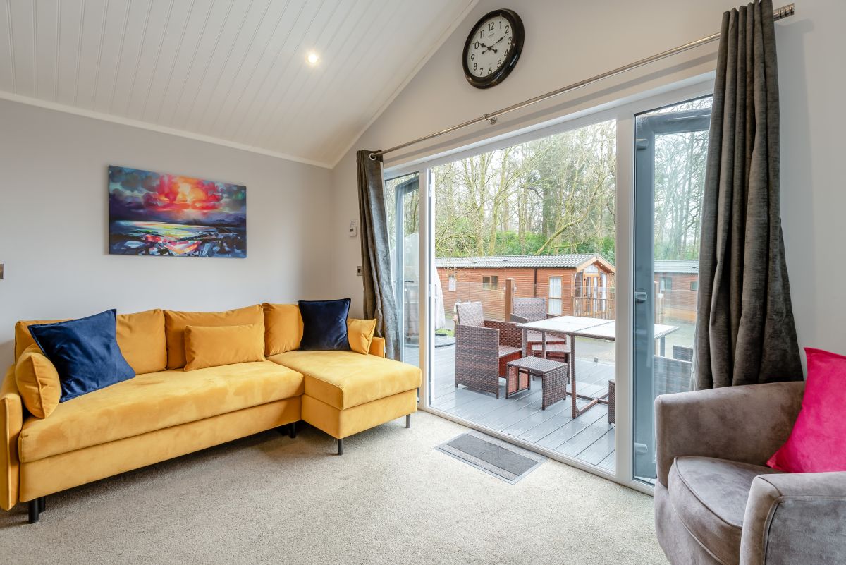 V+B Hygge, listing photograph 6