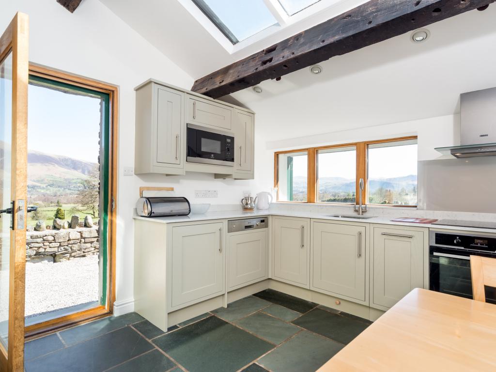 Hallgarth Barn, listing photograph 5