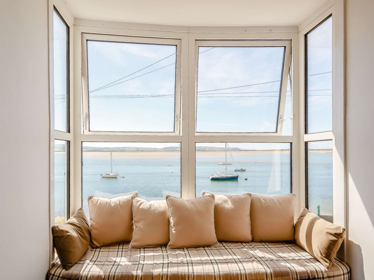 Sea View House, listing photograph 7