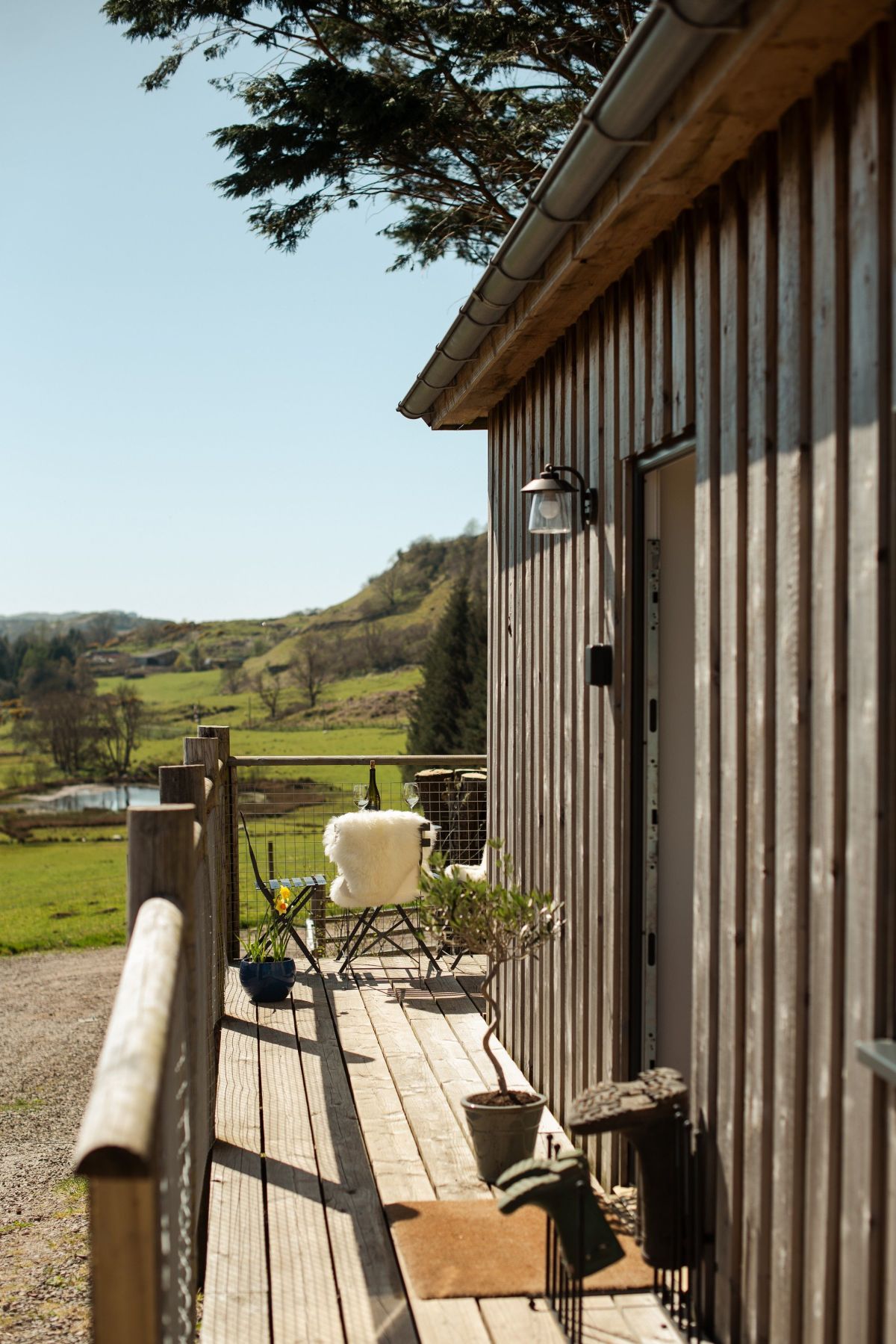 Saltspring Lodge, listing photograph 2